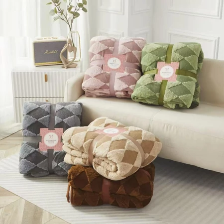 Rombusz mintás puha pléd 200x230 - Mályva